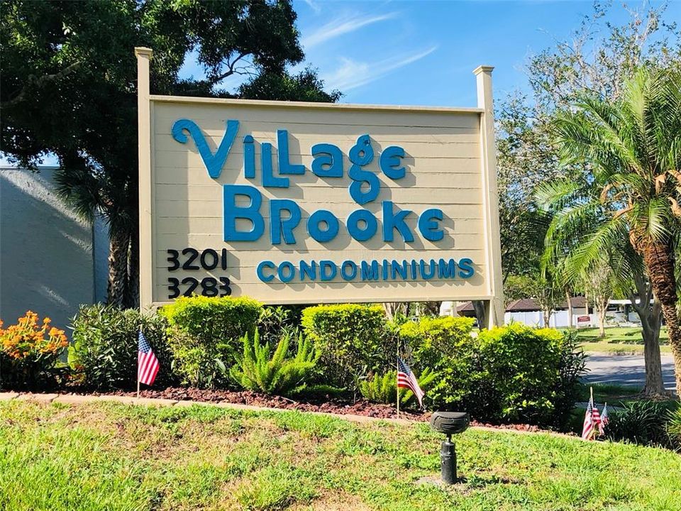 This is the perfect community for your! Make an appointment today to see this great condo - it won't last!