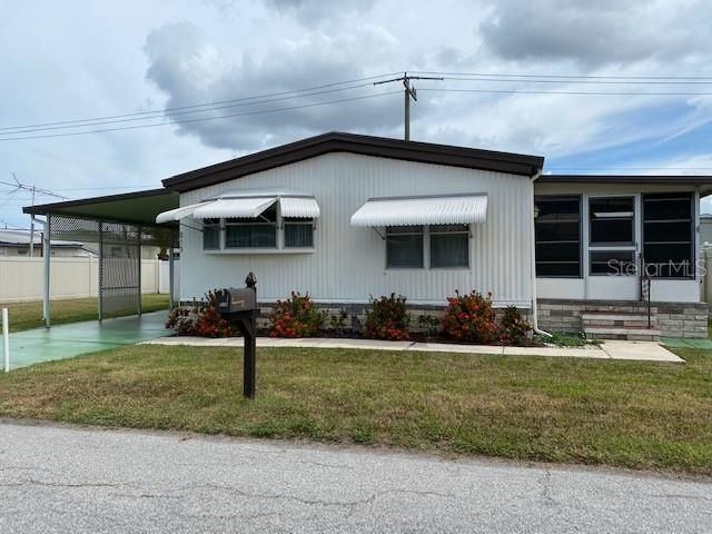 Recently Sold: $89,900 (2 beds, 2 baths, 960 Square Feet)