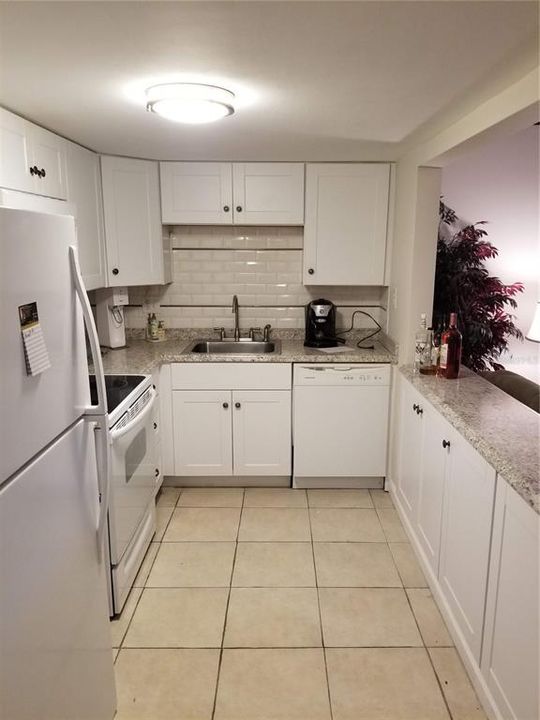 Recently Rented: $1,400 (2 beds, 1 baths, 865 Square Feet)