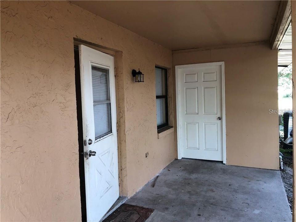 Recently Rented: $1,000 (2 beds, 1 baths, 822 Square Feet)