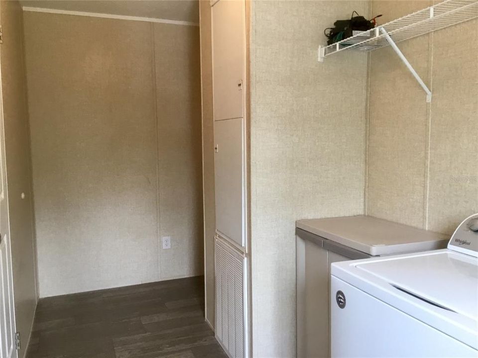 Vendido Recientemente: $144,900 (3 camas, 2 baños, 1680 Pies cuadrados)