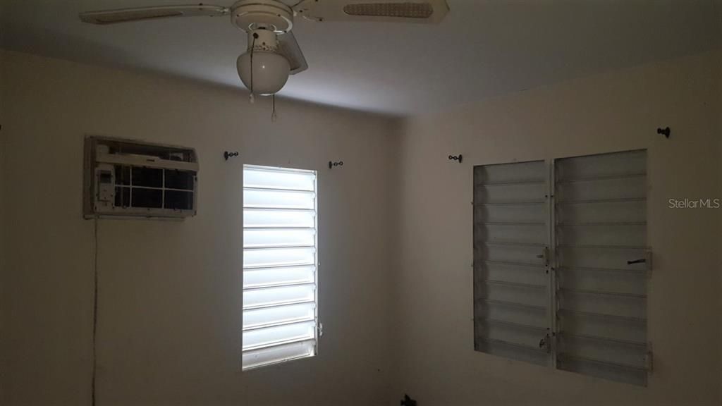 Vendido Recientemente: $69,900 (3 camas, 1 baños, 800 Pies cuadrados)