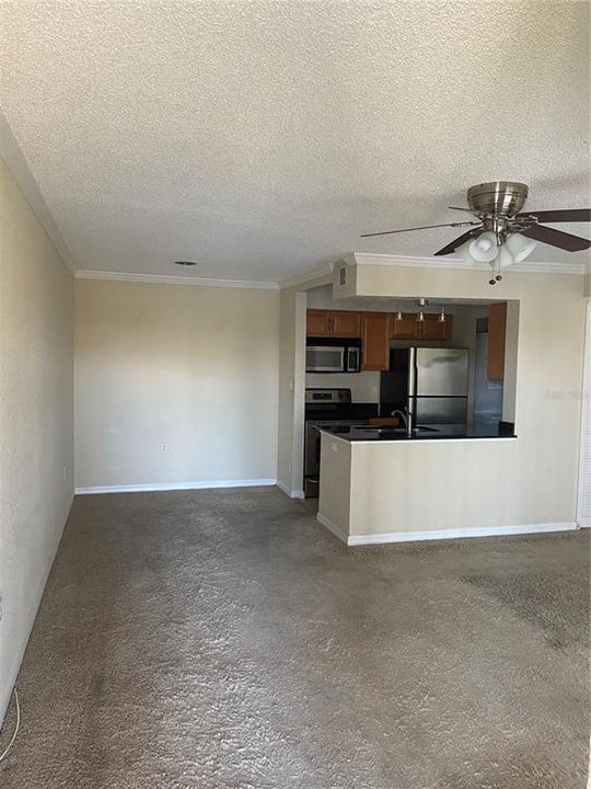 Recently Sold: $124,900 (1 beds, 1 baths, 637 Square Feet)