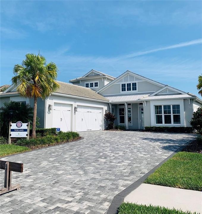 Recently Sold: $1,225,000 (4 beds, 4 baths, 3513 Square Feet)