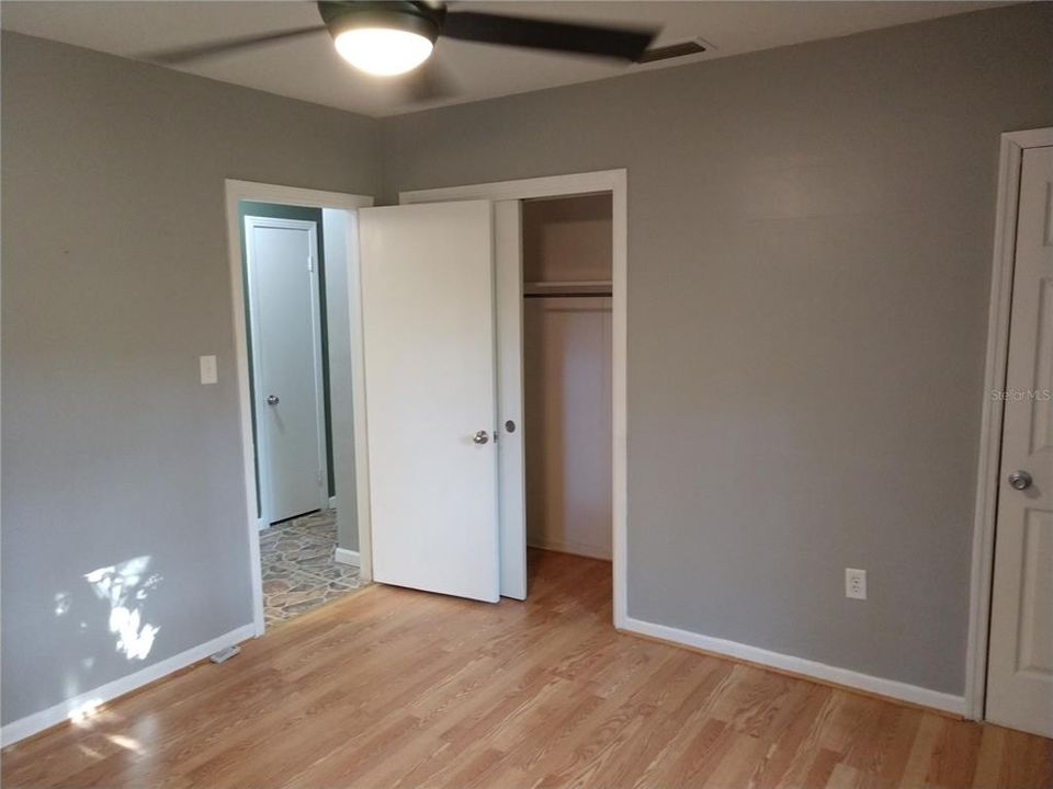 Recently Rented: $2,200 (2 beds, 1 baths, 1506 Square Feet)