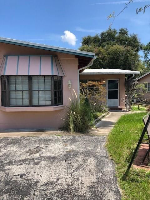 Recently Rented: $1,595 (3 beds, 1 baths, 1146 Square Feet)
