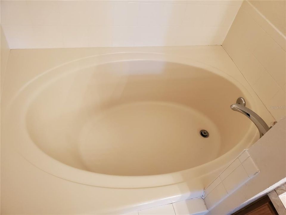 最近租的: $1,700 (3 贝兹, 2 浴室, 2013 平方英尺)