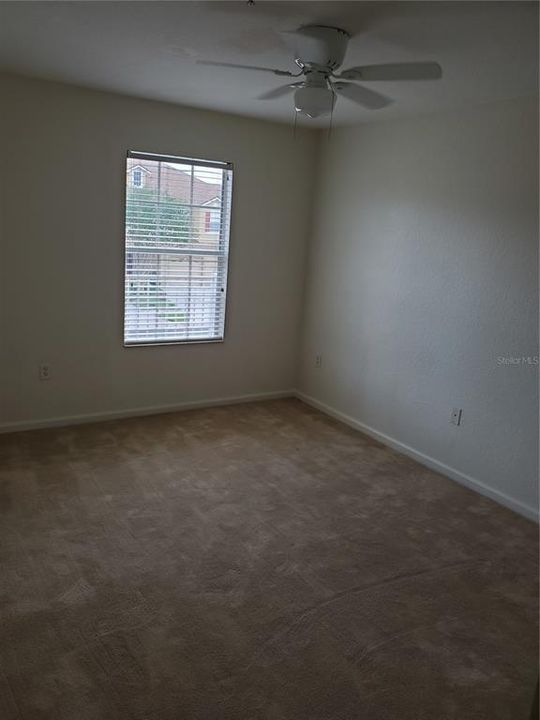 Recently Rented: $1,700 (3 beds, 2 baths, 2013 Square Feet)