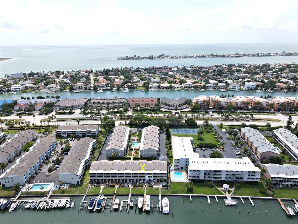 Recently Sold: $749,000 (2 beds, 2 baths, 1600 Square Feet)