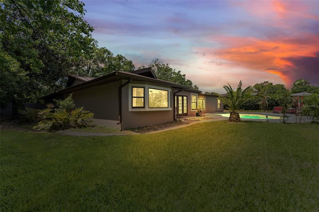 Recently Sold: $799,999 (4 beds, 2 baths, 3019 Square Feet)