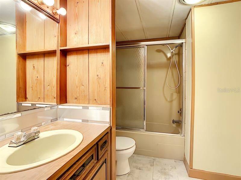最近售出: $149,000 (3 贝兹, 3 浴室, 1554 平方英尺)