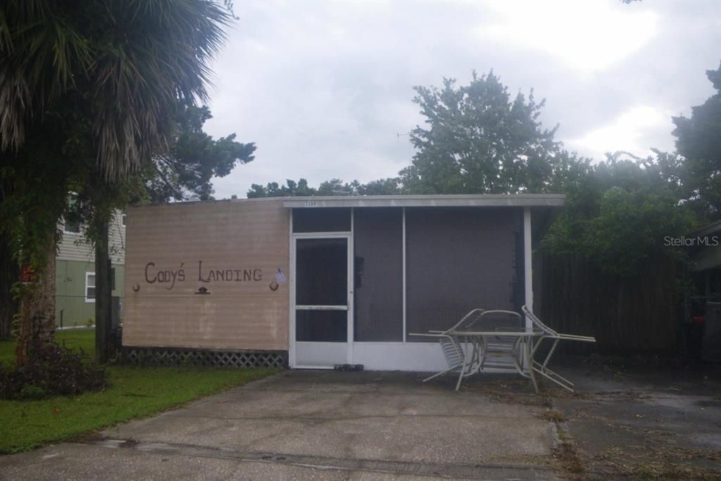 Recently Sold: $100,000 (1 beds, 1 baths, 470 Square Feet)