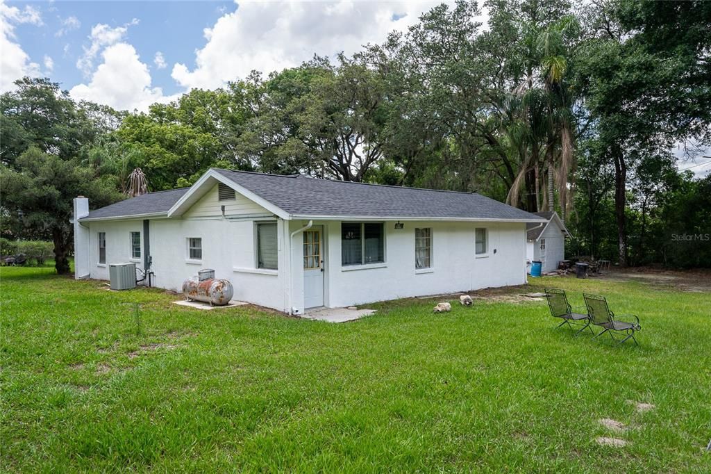 Recently Sold: $154,990 (3 beds, 1 baths, 1303 Square Feet)