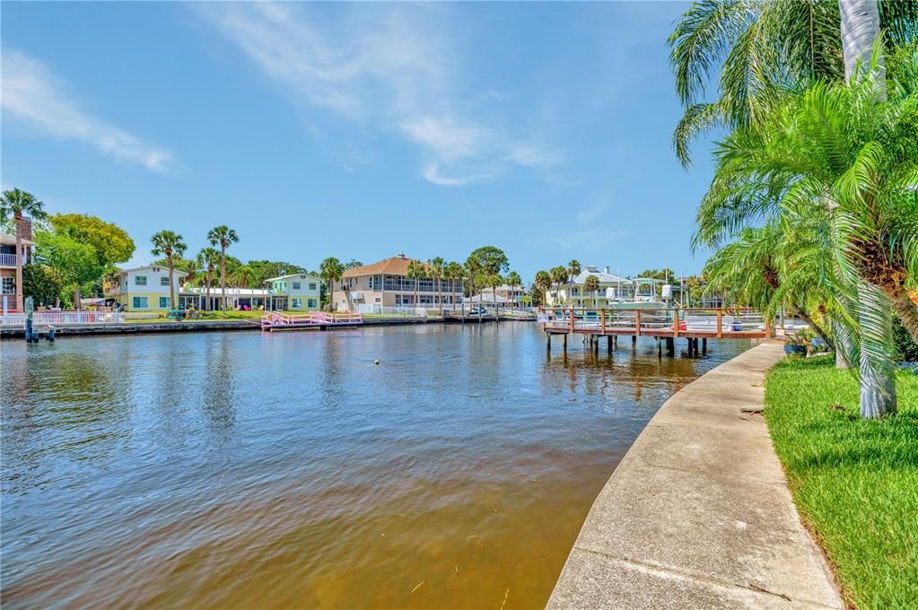 Recently Sold: $975,000 (4 beds, 4 baths, 2995 Square Feet)