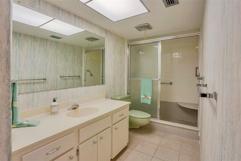 Недавно арендовано: $2,000 (2 спален, 2 ванн, 1245 Квадратных фут)