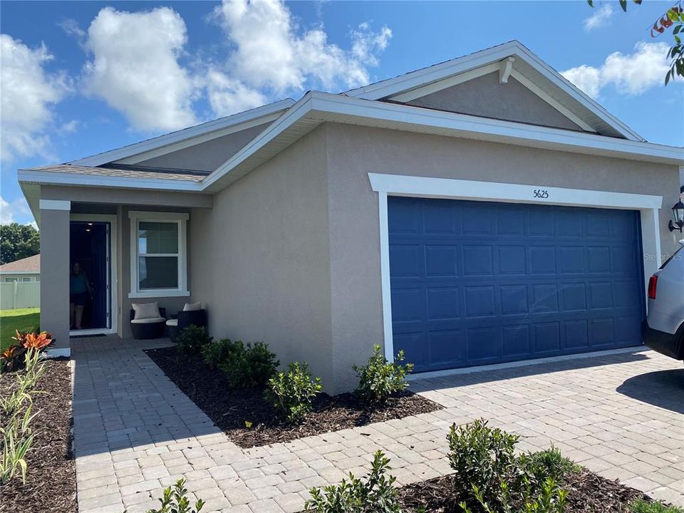 Recently Sold: $289,860 (4 beds, 2 baths, 1660 Square Feet)