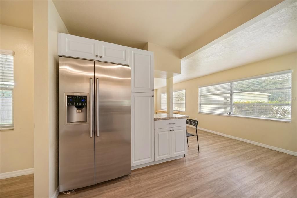 Recently Sold: $230,000 (2 beds, 1 baths, 1168 Square Feet)