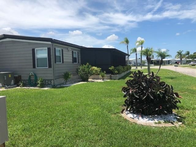 Recently Sold: $180,000 (2 beds, 2 baths, 1343 Square Feet)