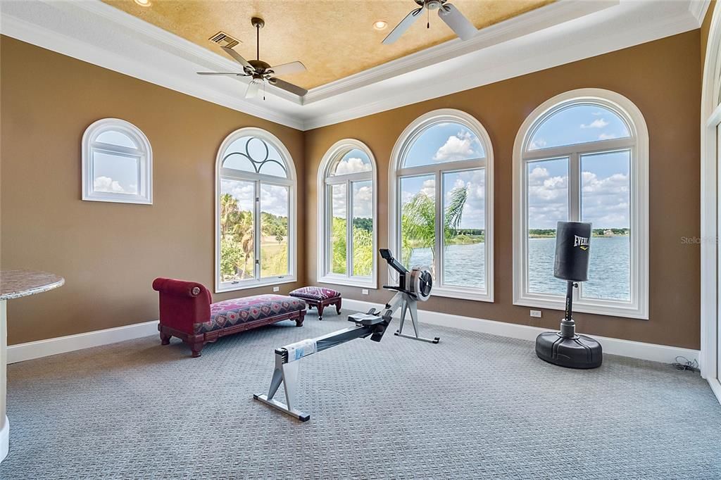 Recently Sold: $1,500,000 (5 beds, 4 baths, 5708 Square Feet)