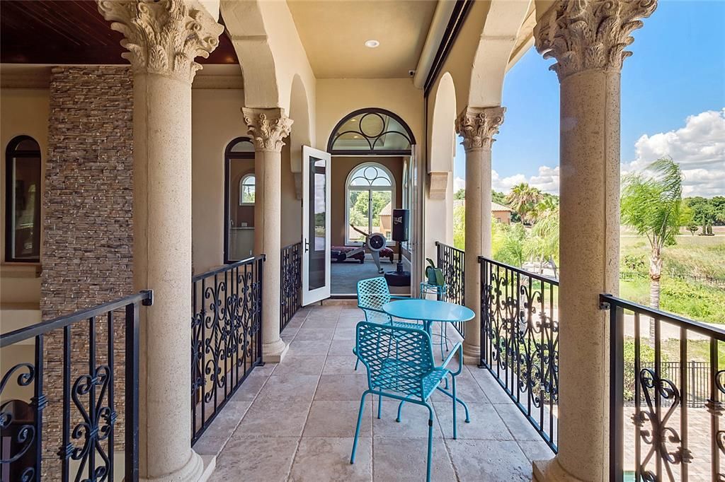 Recently Sold: $1,500,000 (5 beds, 4 baths, 5708 Square Feet)