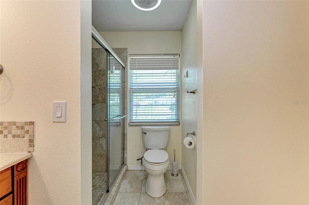 最近售出: $385,000 (2 贝兹, 2 浴室, 1269 平方英尺)