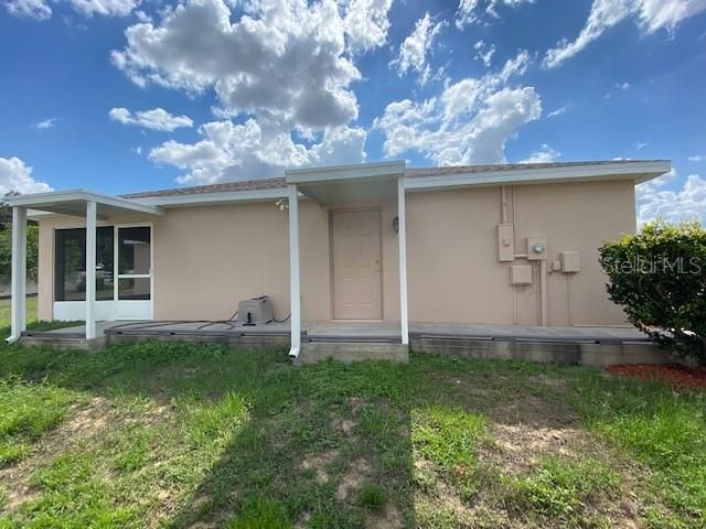 Recently Sold: $279,000 (4 beds, 2 baths, 1912 Square Feet)