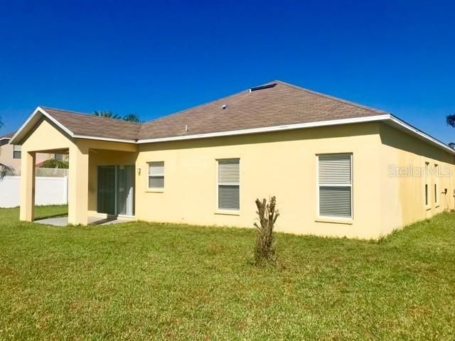 Recently Rented: $1,850 (4 beds, 2 baths, 1720 Square Feet)