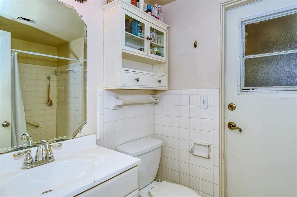 Owners' bath with walk-in shower