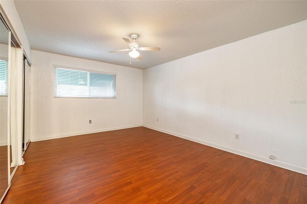 Recently Sold: $138,000 (1 beds, 1 baths, 682 Square Feet)