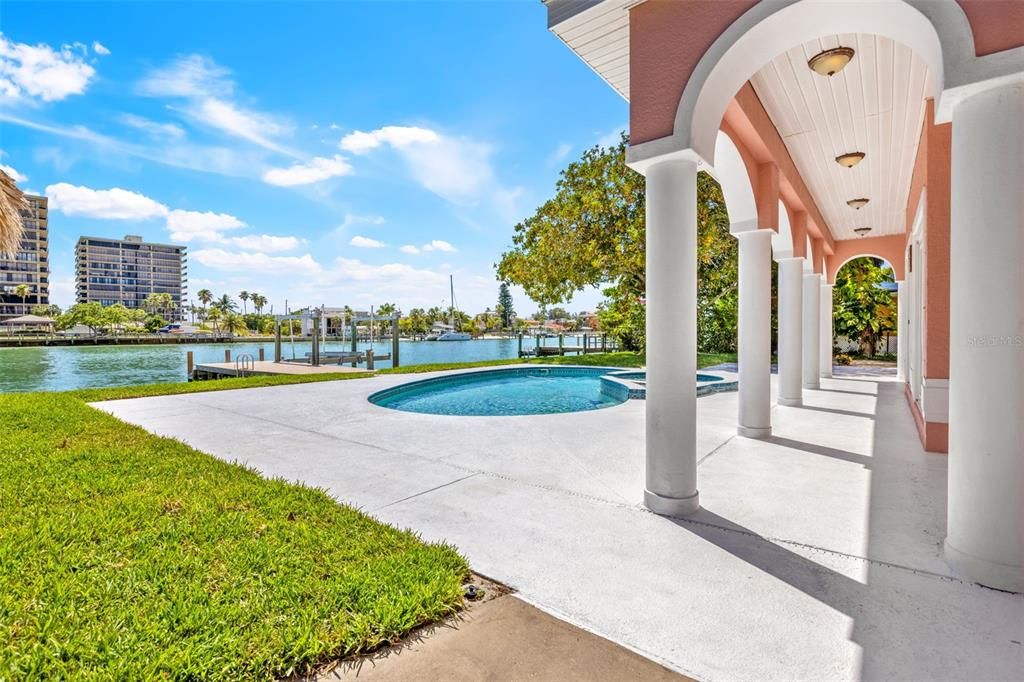 Recently Sold: $1,850,000 (6 beds, 4 baths, 3121 Square Feet)
