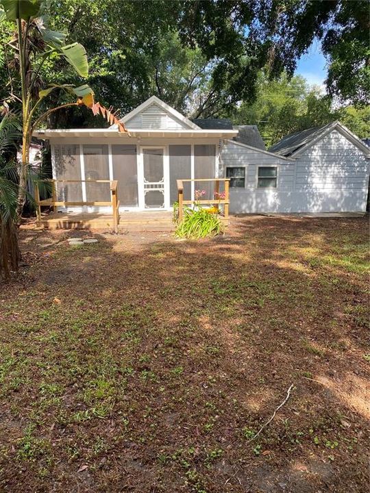 Recently Sold: $399,000 (3 beds, 2 baths, 1250 Square Feet)