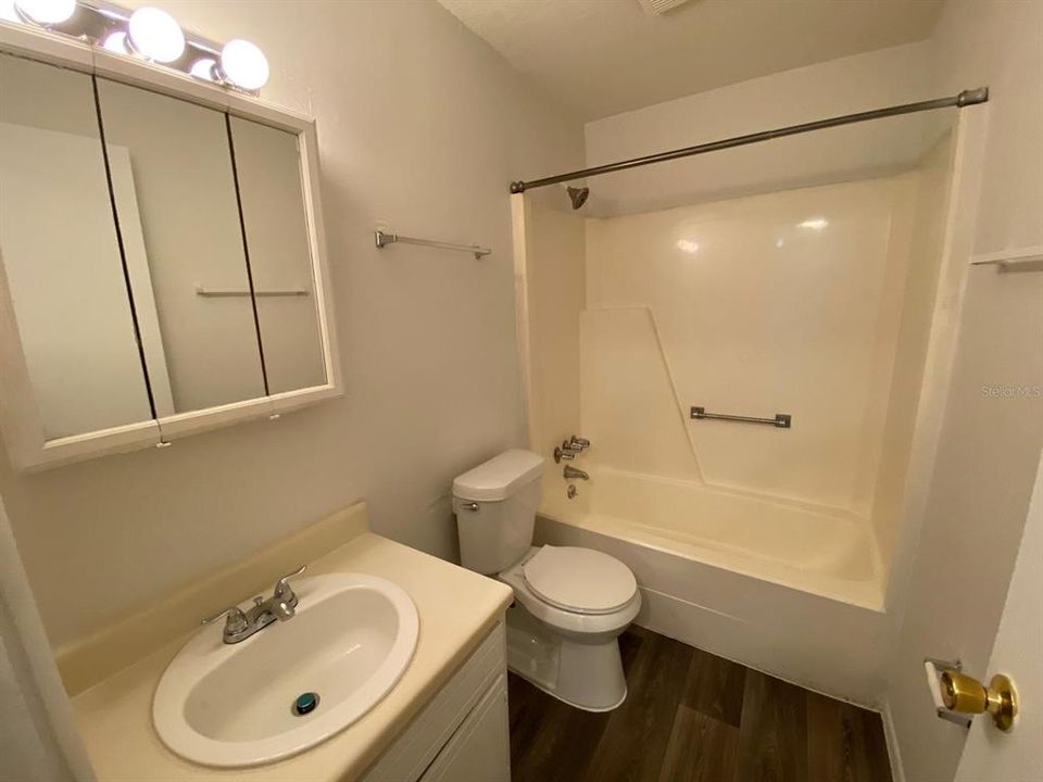 Недавно арендовано: $950 (1 спален, 1 ванн, 790 Квадратных фут)