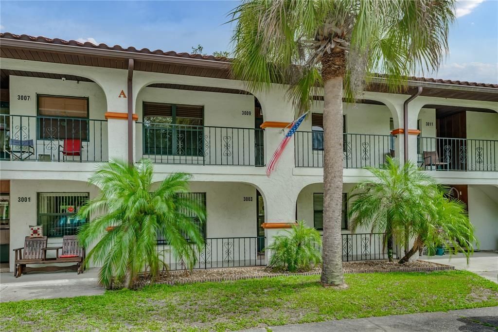Recently Sold: $89,900 (2 beds, 2 baths, 1185 Square Feet)