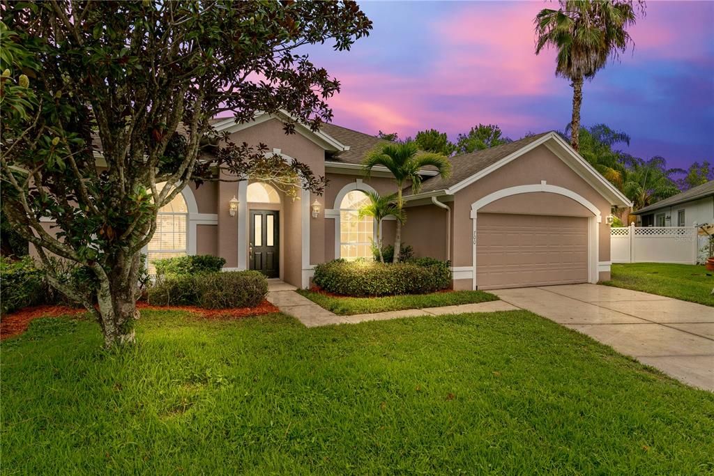 Recently Sold: $386,500 (4 beds, 3 baths, 2459 Square Feet)