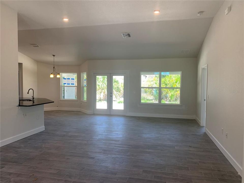 Recently Sold: $282,000 (4 beds, 2 baths, 2330 Square Feet)