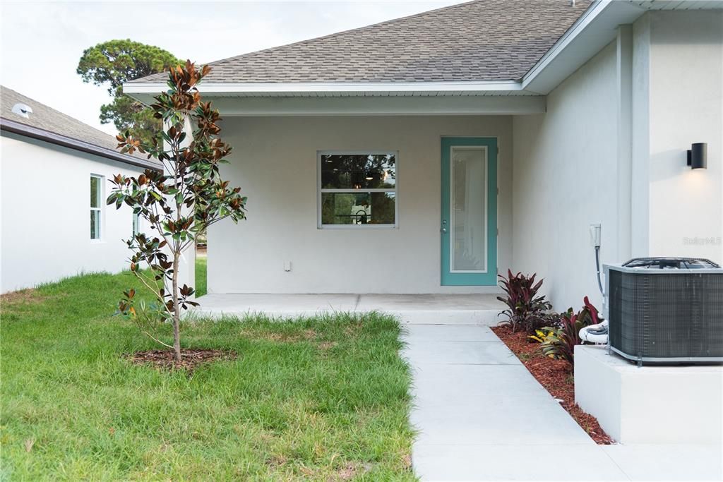 Recently Sold: $445,000 (3 beds, 2 baths, 1751 Square Feet)