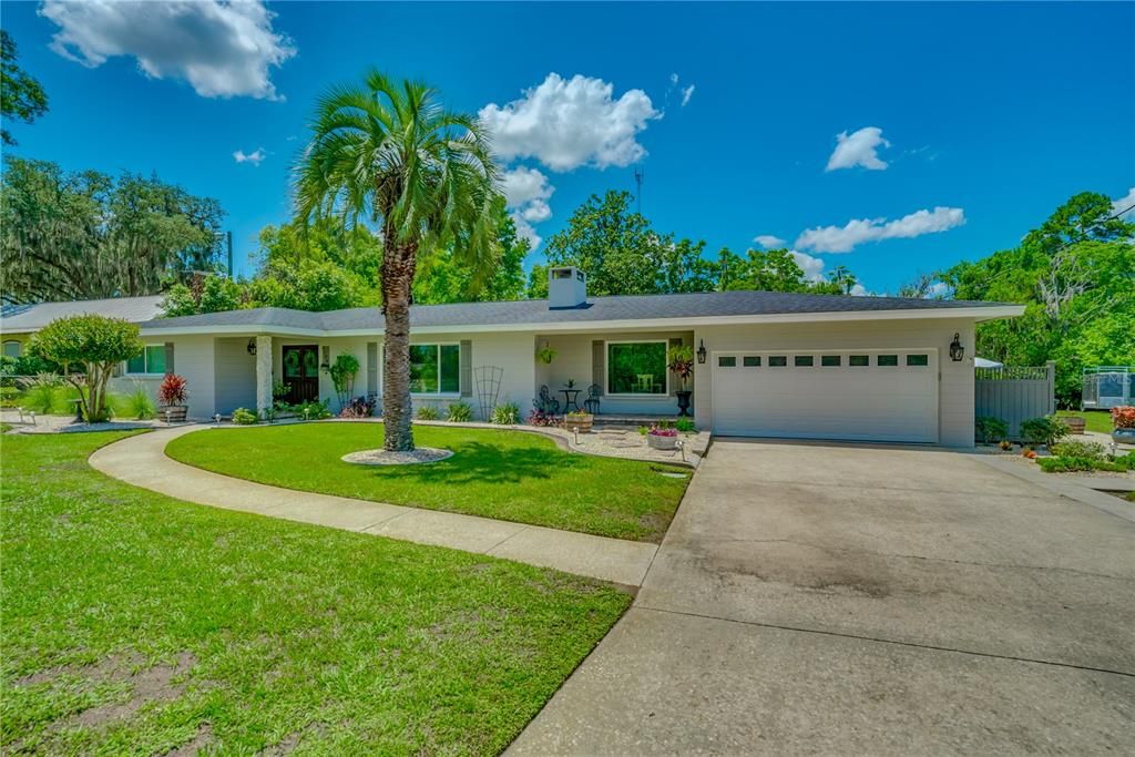 Recently Sold: $499,900 (3 beds, 2 baths, 2045 Square Feet)