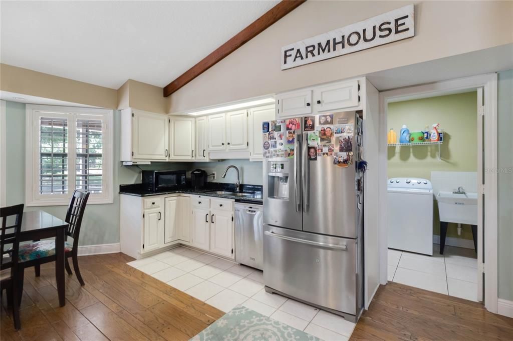Recently Sold: $799,000 (4 beds, 2 baths, 4473 Square Feet)