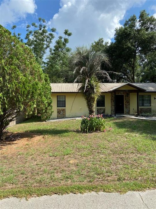 Recently Sold: $159,000 (2 beds, 2 baths, 1125 Square Feet)