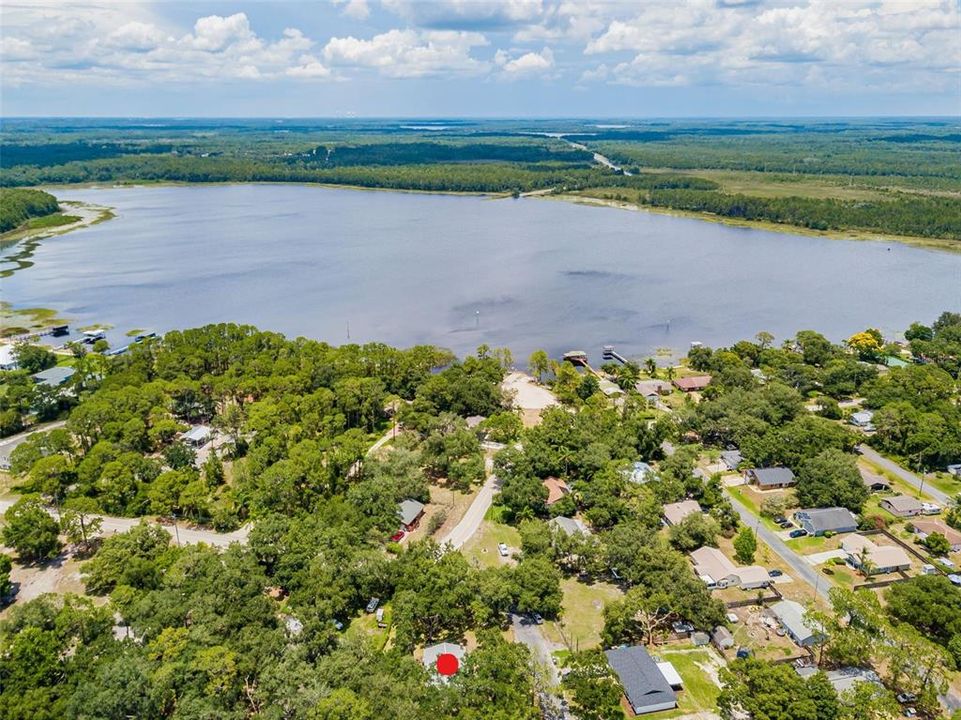 Close to Public Boat Ramp