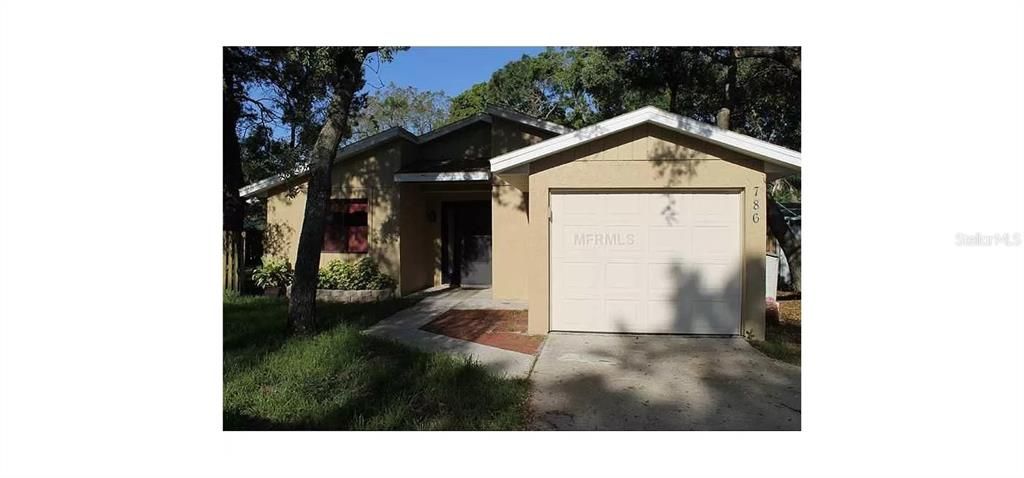 Recently Sold: $261,400 (2 beds, 1 baths, 1295 Square Feet)