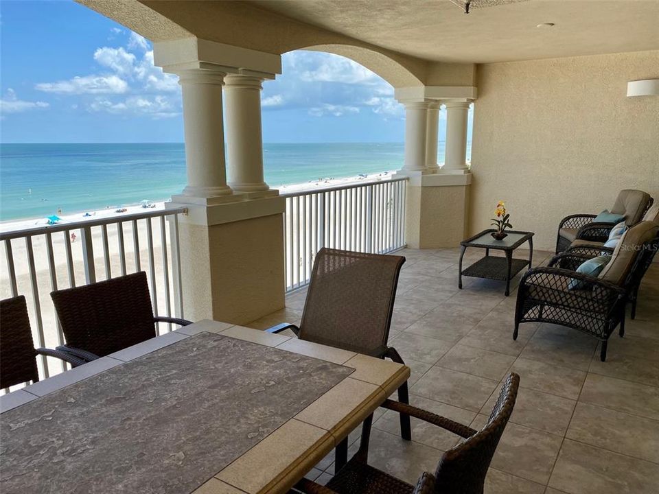 This unit has the perfect location with one of the best balconies you'll find anywhere.