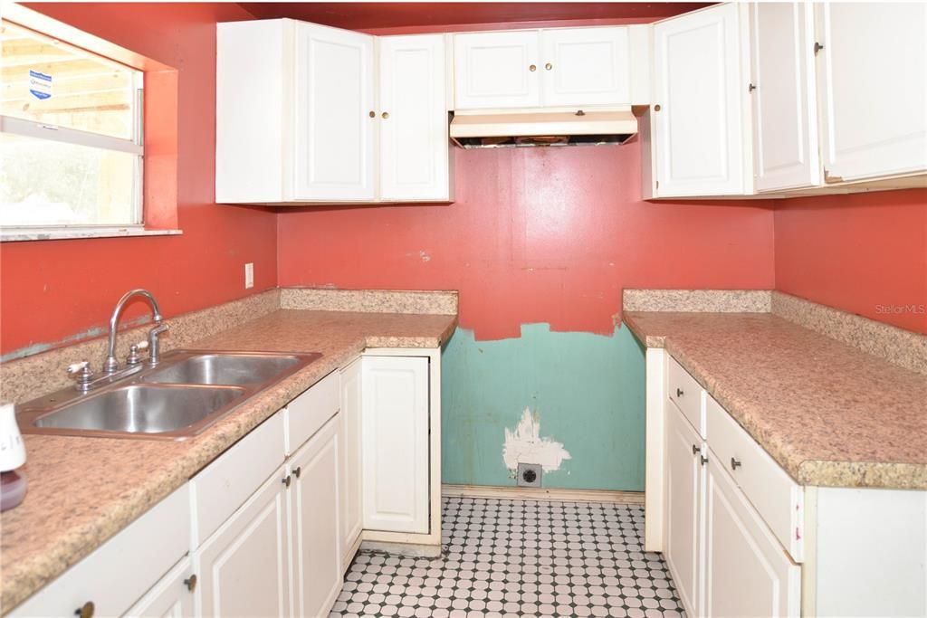 Recently Sold: $39,900 (2 beds, 1 baths, 768 Square Feet)