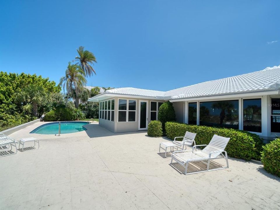 Recently Sold: $10,500,000 (4 beds, 5 baths, 3338 Square Feet)