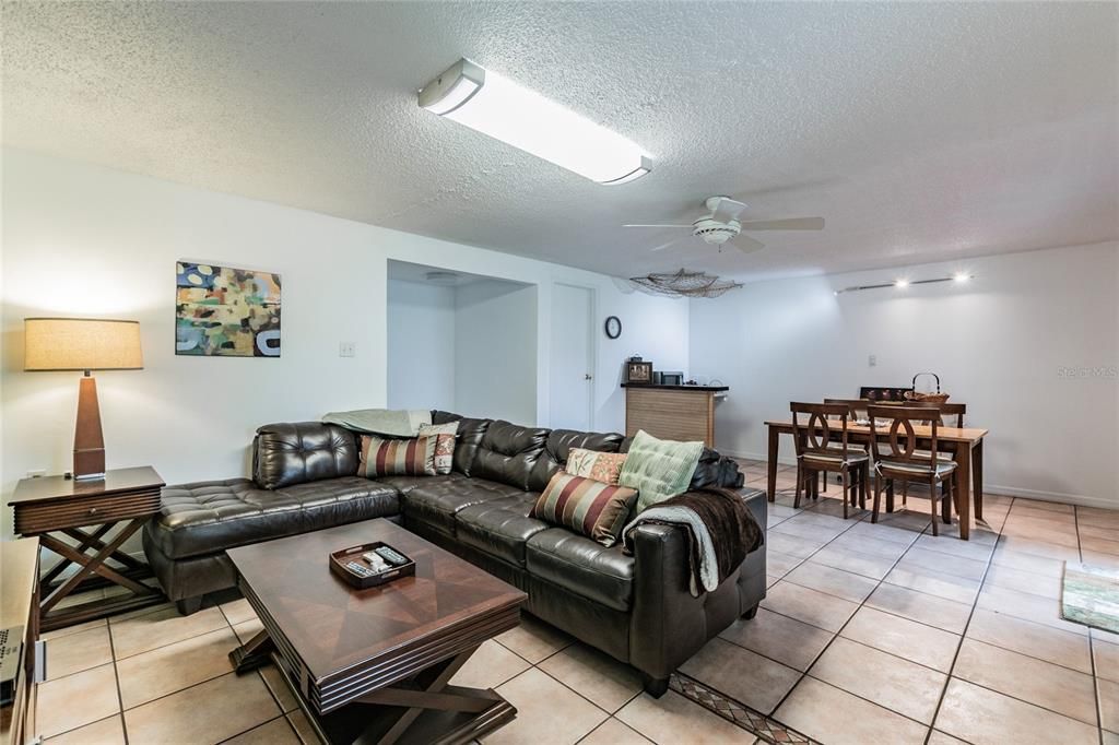 Want to entertain or train? More space to entertain as a theater room, or make it to train with a home gym. The downstairs bonus room offers an additional 500 square feet. With a large storage closet and built-in bar.