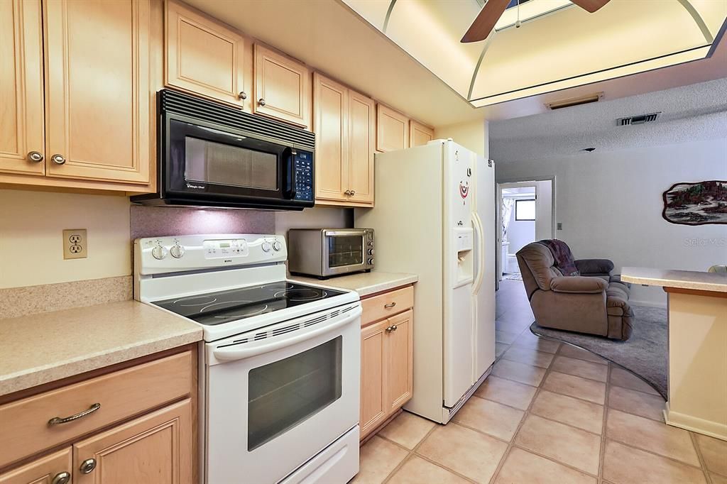 Recently Sold: $180,000 (2 beds, 2 baths, 1514 Square Feet)