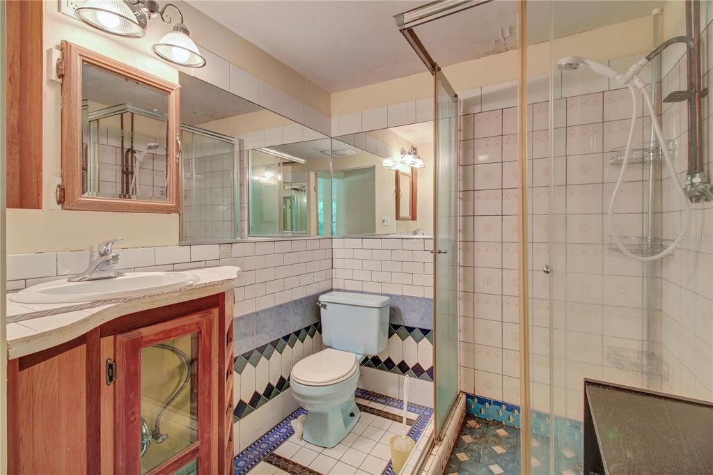 最近售出: $155,000 (2 贝兹, 2 浴室, 904 平方英尺)