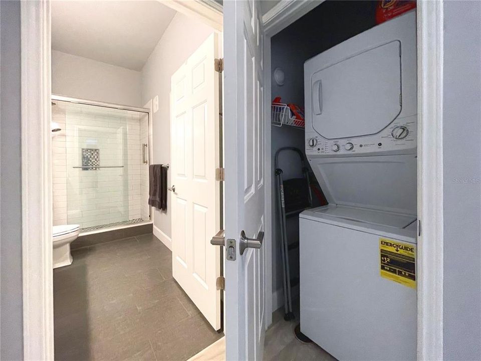 Recently Sold: $280,000 (2 beds, 1 baths, 1019 Square Feet)