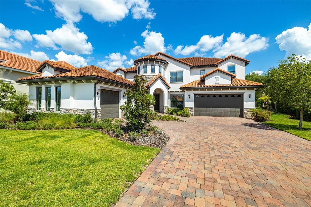 Recently Sold: $1,160,000 (6 beds, 5 baths, 5382 Square Feet)