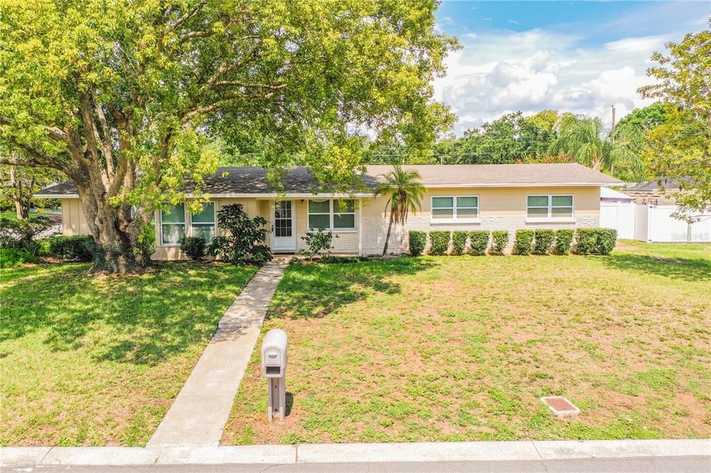 Recently Sold: $275,000 (3 beds, 2 baths, 1781 Square Feet)